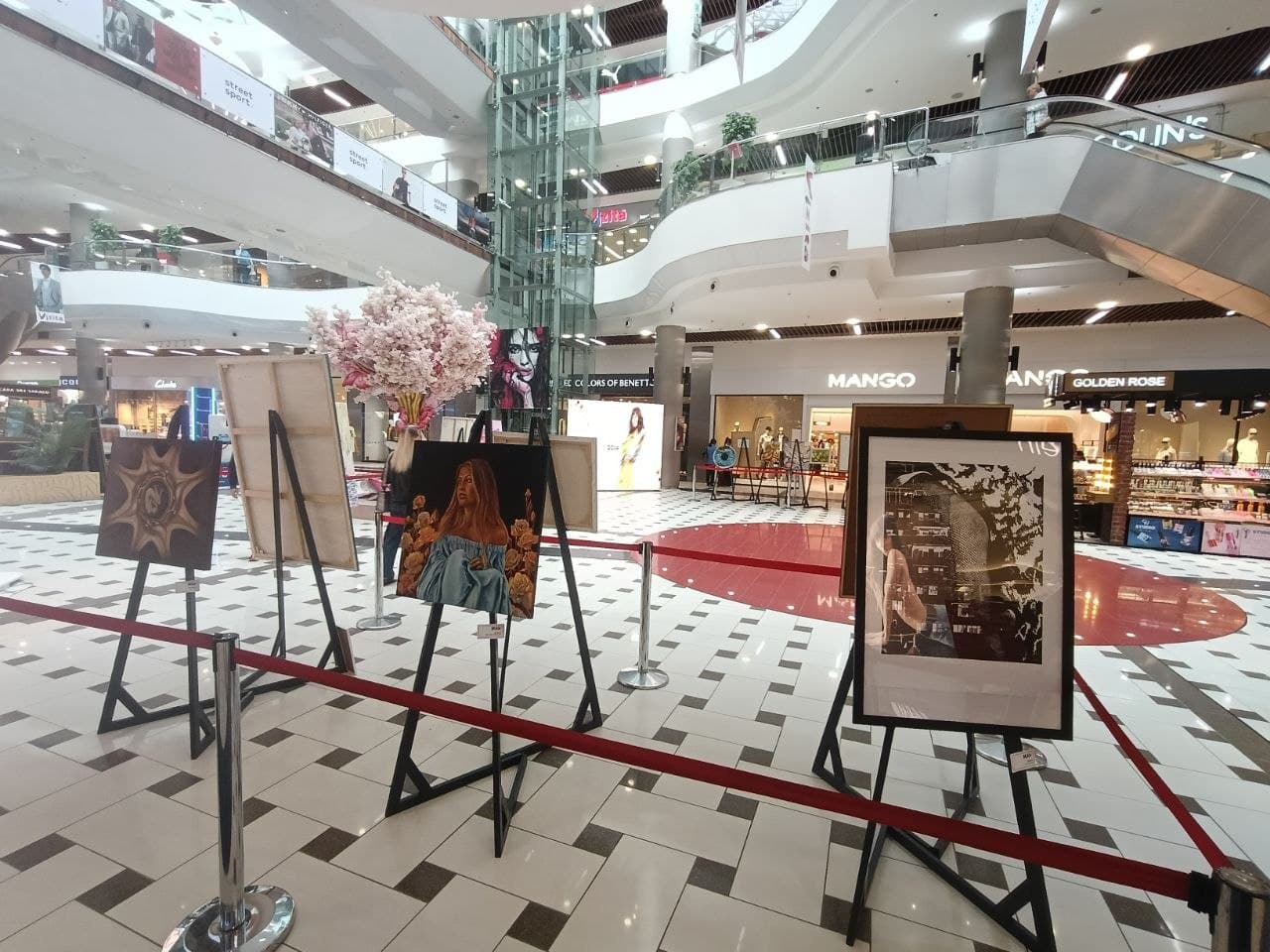 Shopping MallDova Art Week: arta vizuală în mijlocul publicului - foto 3