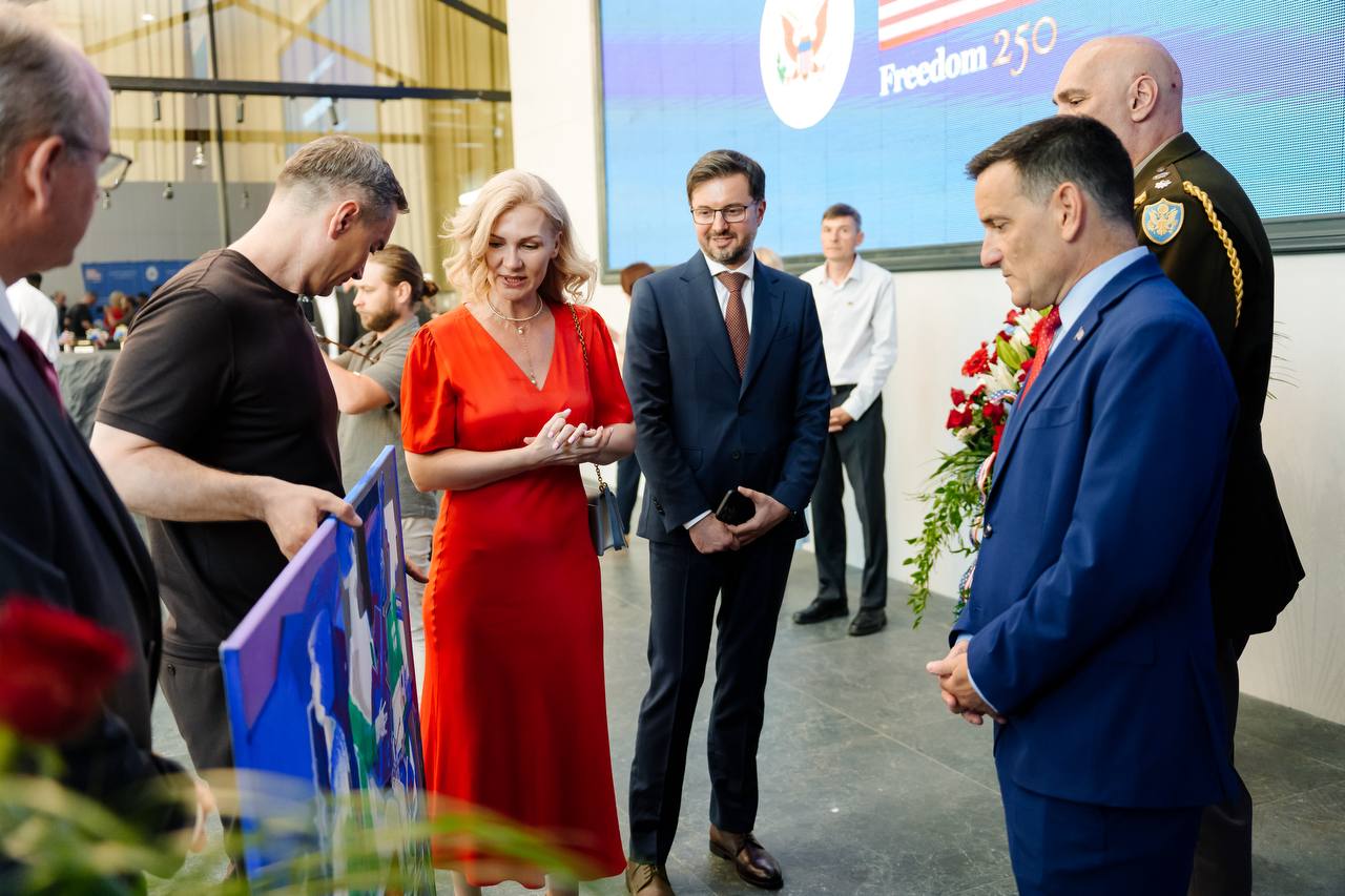 Lucrarea „Jazz” de BUEV, prezentată la recepția dedicată Zilei Independenței SUA